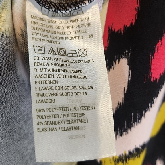 Susan Graver Liquid Knit Fit N Flare Abstract Print Top In 1X Brand New - Picture 6 of 10